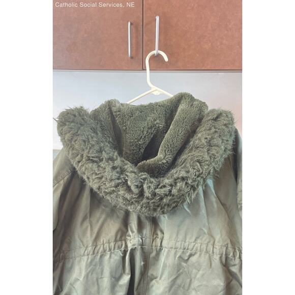 Torrid Olive Green Twill Faux Fur Hooded Anorak Winter Parka Jacket Size‎ 1 - Picture 7 of 12